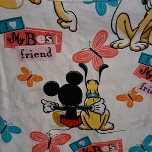 Disney Mickie Mouse Scrub Top